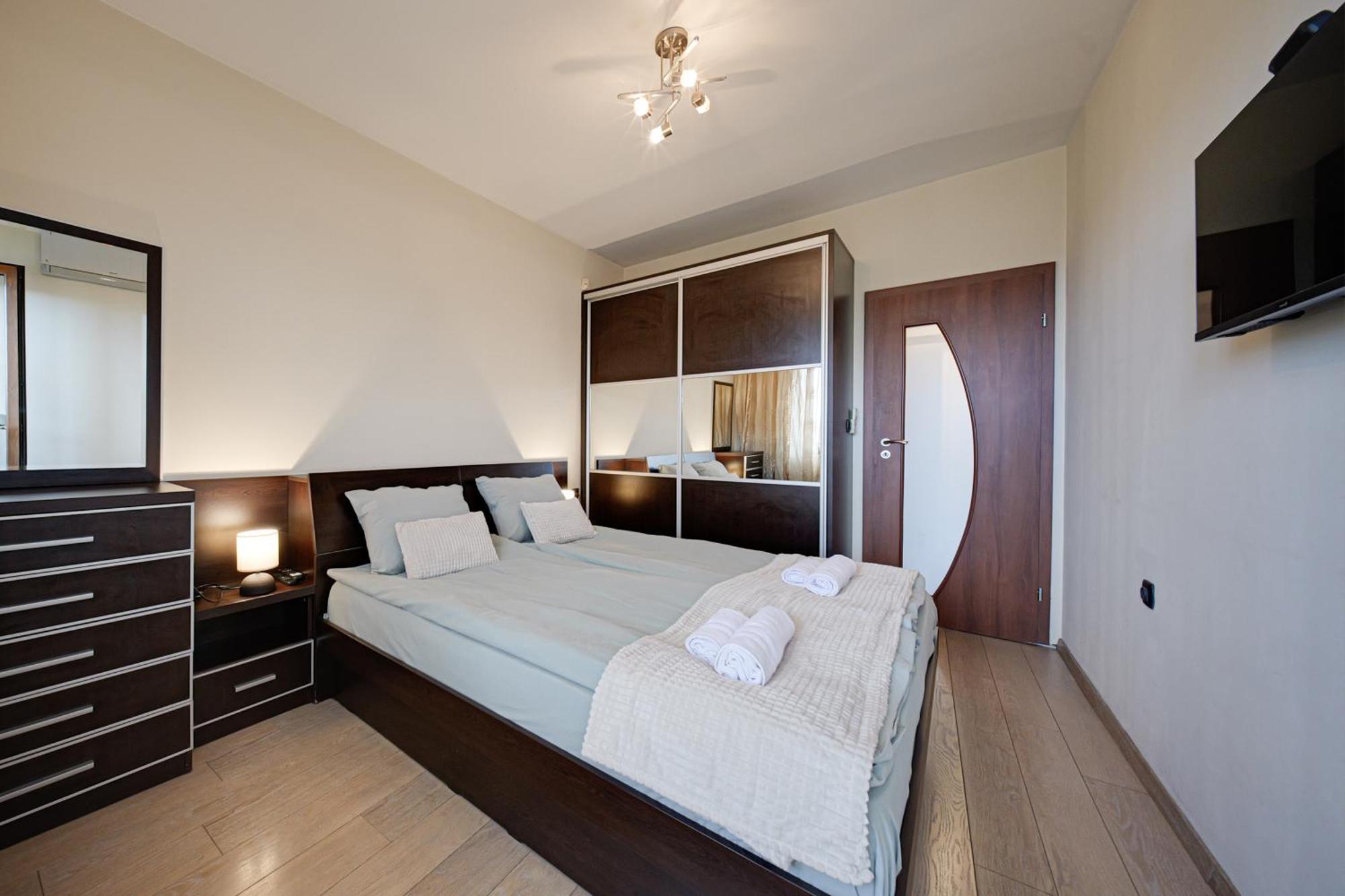 Southpark Luxe - Free Underground Parking Apartment Sofia Exterior foto